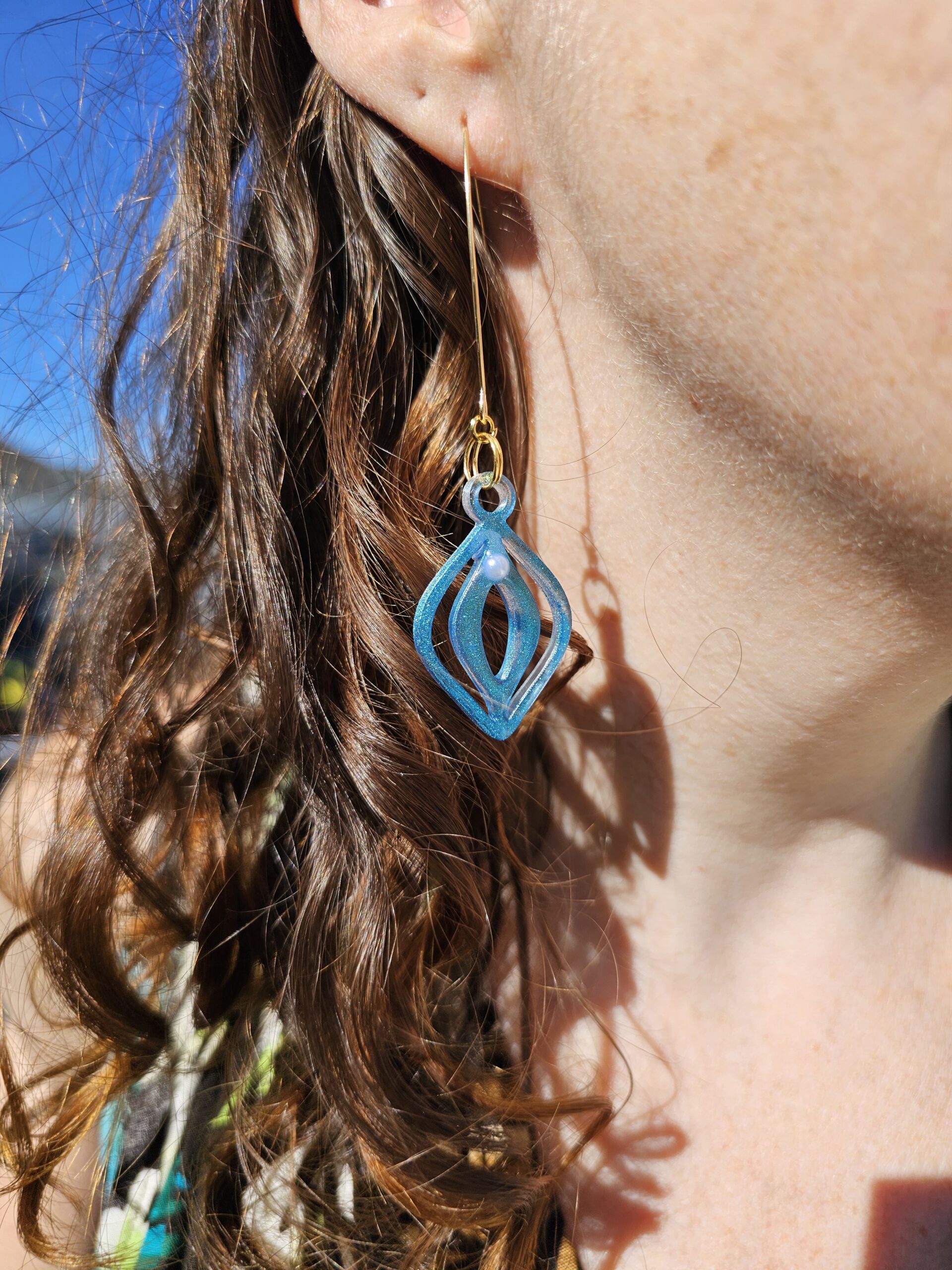 Le Generateur de Moulettes à Paillettes - Boucles d'oreilles en crochets ou créoles – Image 4